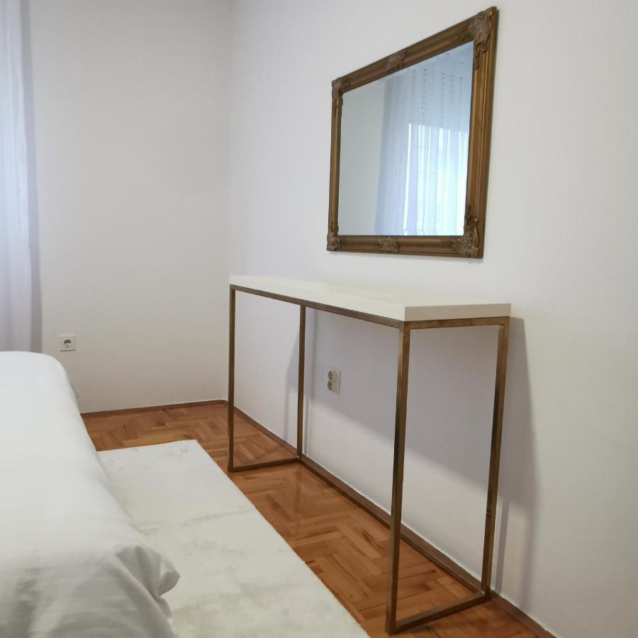 Family Apartment Tuzla Ngoại thất bức ảnh